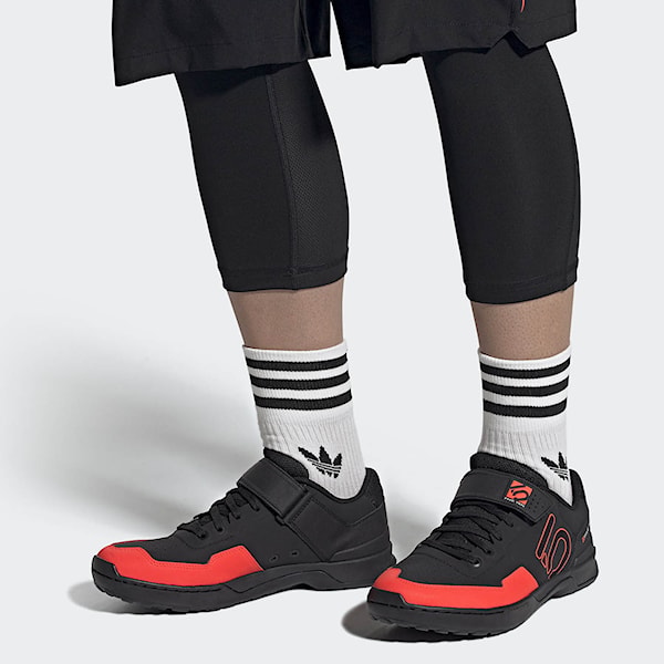 Bike topánky Five Ten Kestrel Lace core black/solar red/grey two 2022