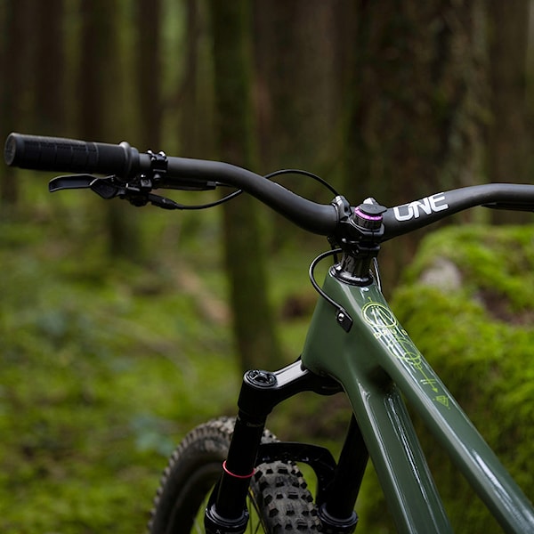 Kierownica OneUp V2 Carbon Handlebar 35D, 760L, 20R