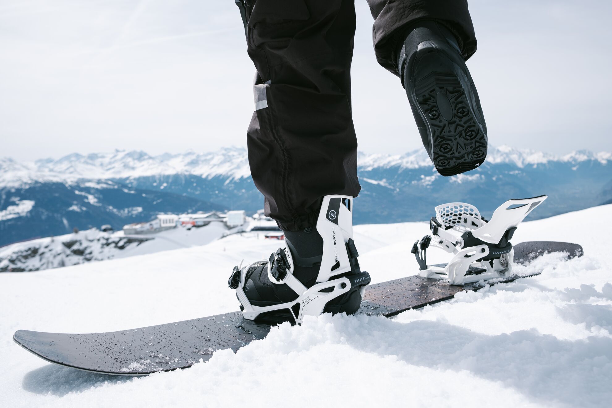 Nidecker Supermatic: Svět vázání je vzhůru nohama | Blog Snowboard