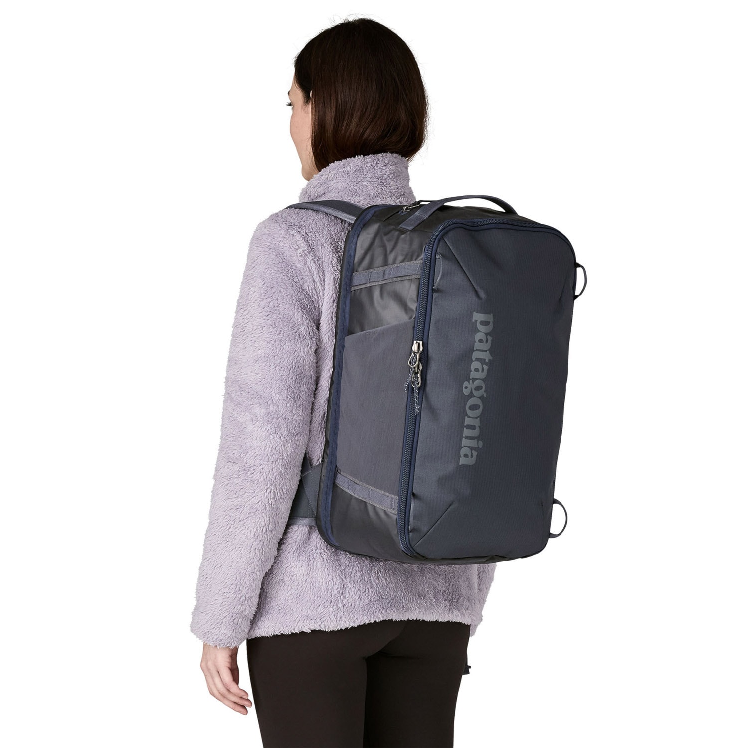 patagonia black hole snowboard Duffel 40L The main compartment opens via a zippered U Patagonia Black Hole Snow Roller