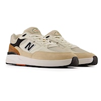 Sneakers New Balance Numeric Andrew Reynolds 933 quicksand/sea salt 2026