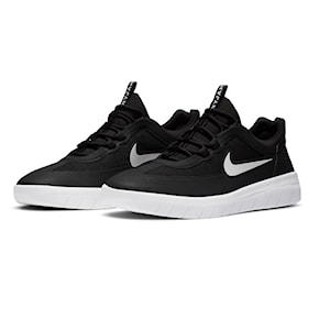 Sneakers Nike SB Nyjah Free 2 black/white-black-black 2022