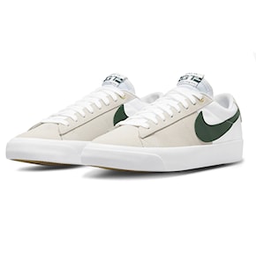 Sneakers Nike SB Zoom Blazer Low Pro GT white/fir-white-gum light brown 2024