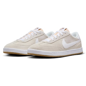 Nike SB FC Classic summit white/summit white-white