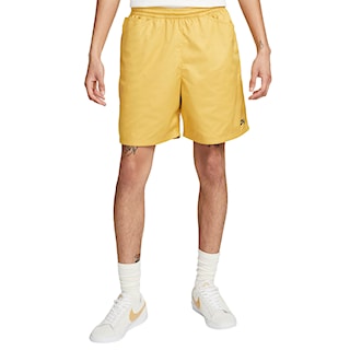 Kraťasy Nike SB Novelty Chino Short sanded gold/black 2022