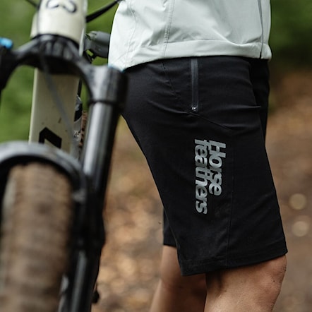 Bike kraťasy Horsefeathers W Stoker Shorts black 2025 - 21
