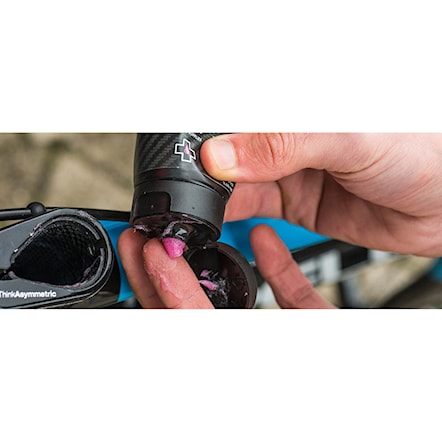 Pasta montażowa Muc-Off Carbon Gripper 75g - 4