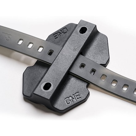 Nářadí na kolo OneUp Tube Strap Bracket black - 4