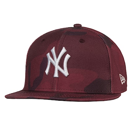 Kšiltovka New Era New York Yankees 950 Camo Color maroon/black/multicolor 2018 - 1