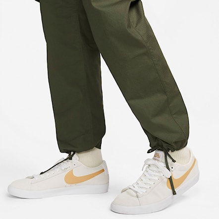 Spodnie Nike SB Cargo khaki 2022 - 7