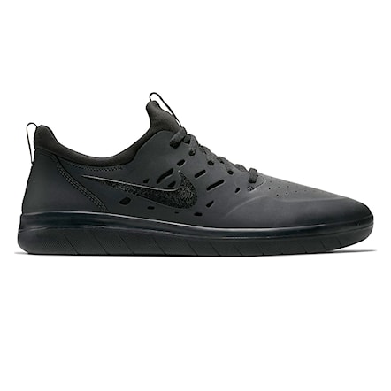 Sneakers Nike SB Nyjah Free black/black-black 2018 - 1