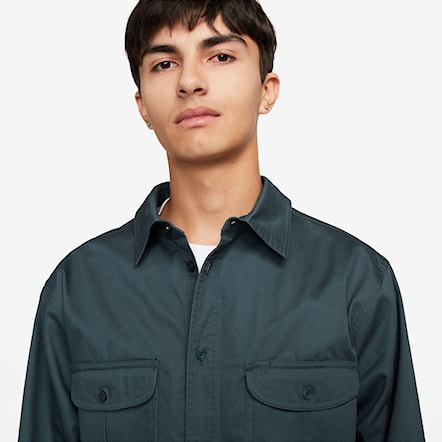 Shirt Nike SB Tanglin LS Woven Button Up deep jungle 2023 - 3