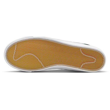Sneakers Nike SB Zoom Blazer Low Pro GT white/fir-white-gum light brown 2024 - 6