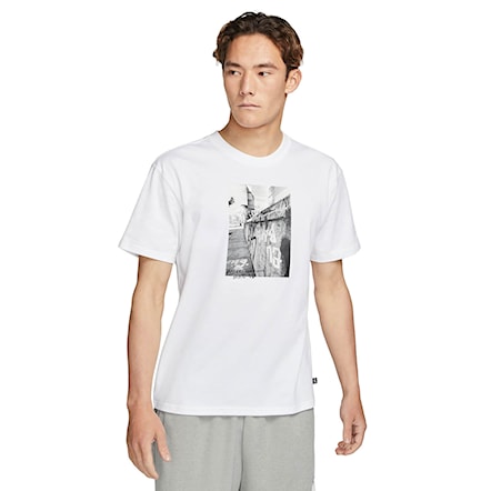 T-shirt Nike SB Streets white 2021 - 1