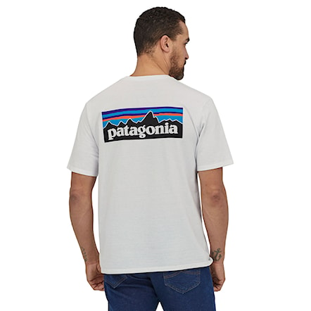 T-shirt Patagonia M's P-6 Logo Responsibili-Tee white 2024 - 4