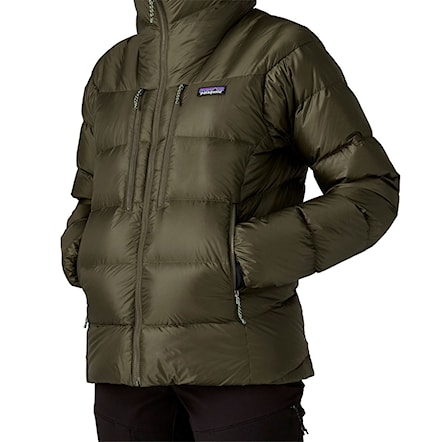 Zimná bunda do mesta Patagonia W's Fitz Roy Down Hoody pine needle green 2025 - 7