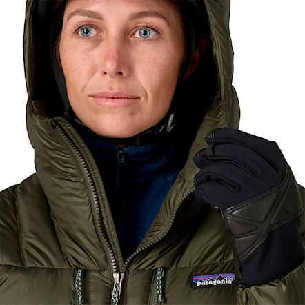 Zimná bunda do mesta Patagonia W's Fitz Roy Down Hoody pine needle green 2025 - 8