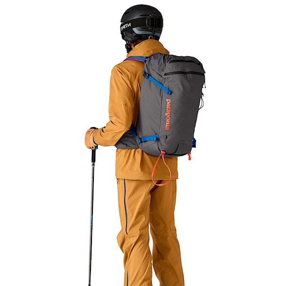 Plecak snowboardowy Patagonia Descensionist Snow 37L forge grey 2025 - 3