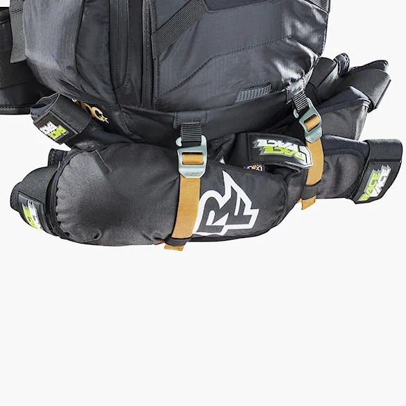 Bike batoh EVOC FR Trail Blackline 20 black - 9