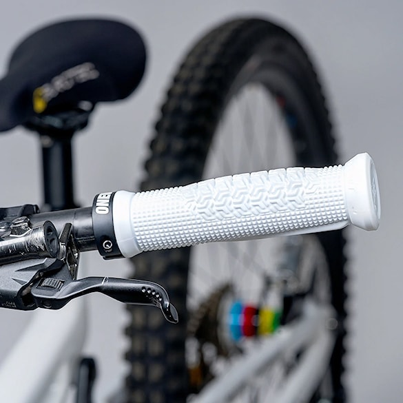 Bike chwyty OneUp Goldstone Lock-on Grips white - 16