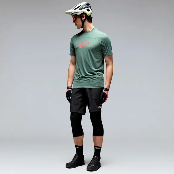 Bike Shorts Oakley Seeker Whip Short pitch black 2026 - 5