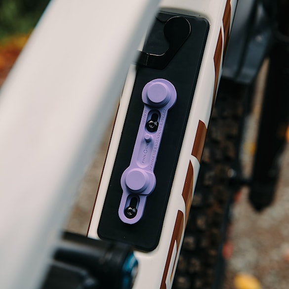 Držiak na fľašu Fidlock TWIST Bike Base lilac - 4