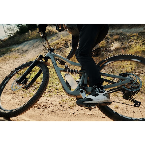 Fľaša na bicykel Fidlock Bottle Twist 750 Compact clear - 3