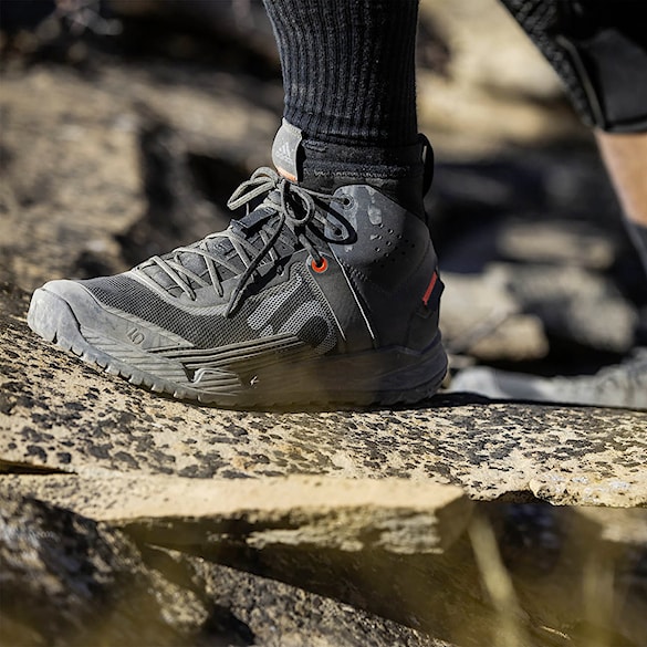 Bike boty Five Ten 5.10 Trailcross Mid Pro core black/grey two/solar red - 8