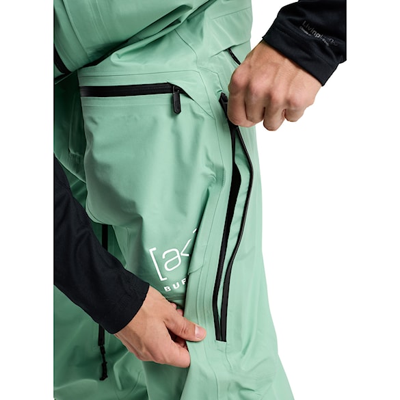 Spodnie snowboardowe Burton [ak] GORE-TEX Freebird Bib soft sage 2026 - 7