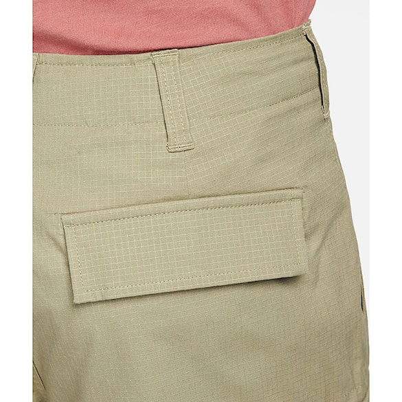 Kraťasy Nike SB Cargo Short neutral olive/white 2023 - 8
