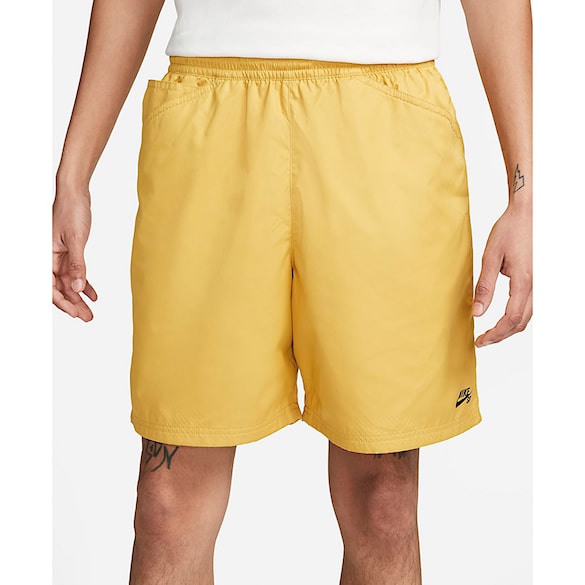 Shorts Nike SB Novelty Chino Short sanded gold/black 2022 - 3