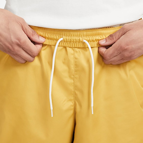 Shorts Nike SB Novelty Chino Short sanded gold/black 2022 - 4