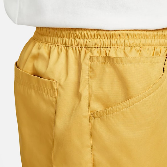 Shorts Nike SB Novelty Chino Short sanded gold/black 2022 - 5
