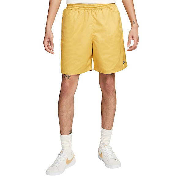 Shorts Nike SB Novelty Chino Short sanded gold/black 2022 - 1
