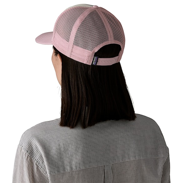 Kšiltovka Patagonia P-6 Logo Trucker Hat white w/quiet violet 2026 - 3