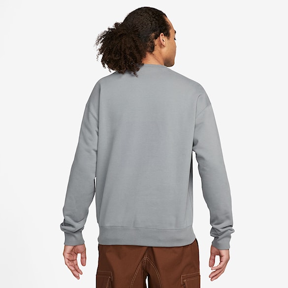 Mikina Nike SB Fleece Crew Fade GFX smoke grey 2023 - 2