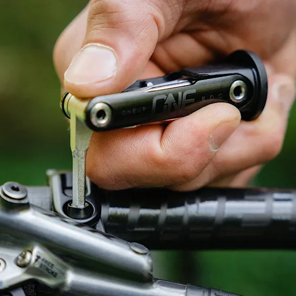 Náradie na bicykel OneUp EDC Lite black - 8