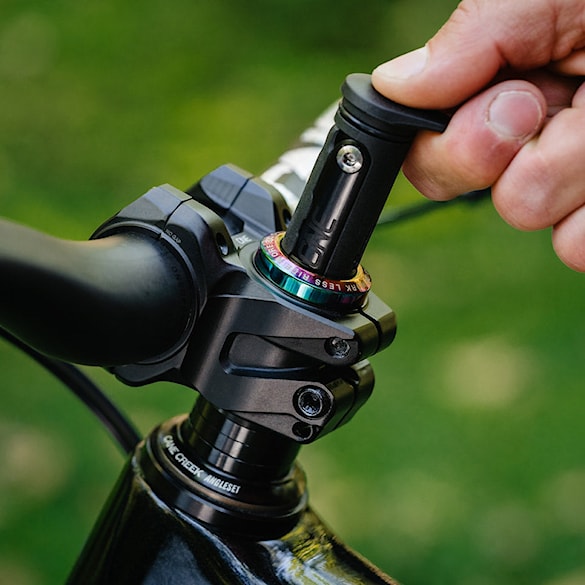 Bike Tool OneUp EDC Threadless Carrier V2 oil slick - 5