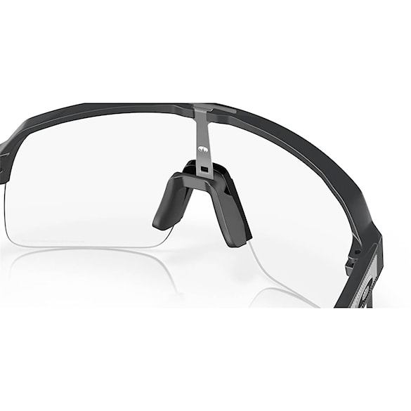 Bike okuliare Oakley Sutro Lite matte carbon | clear photochromic - 7