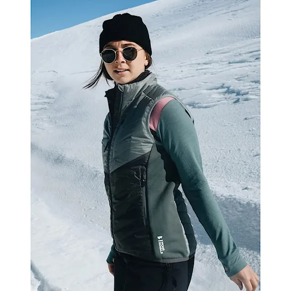 Vest Mons Royale Wms Neve Wool Insulation Vest sage/burnt sage 2023 - 6