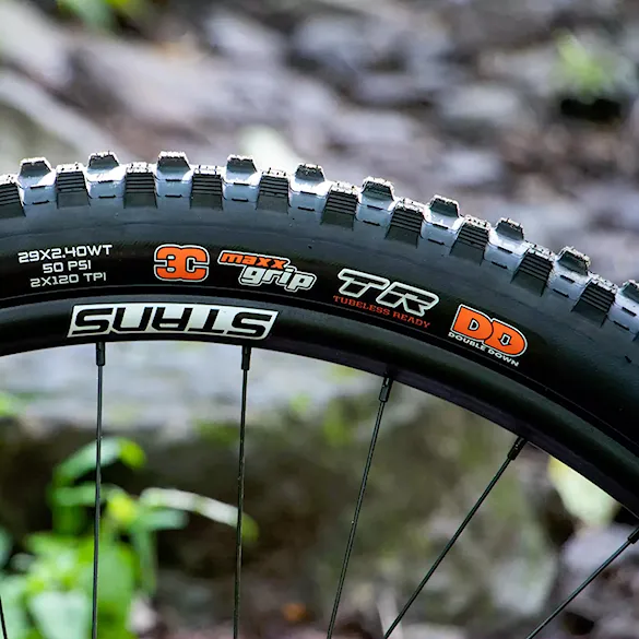 Plášť Maxxis G2 Dissector 29×2.40" Kevlar 3CG/DD/TR - 8