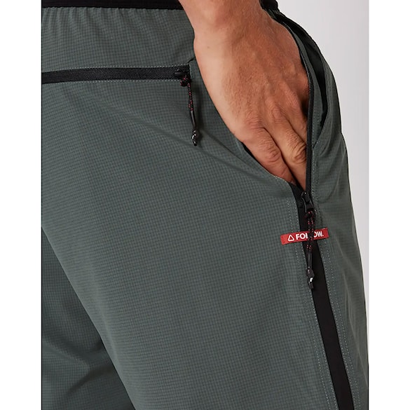 Plavky Follow Tech Shorts olive 2026 - 6
