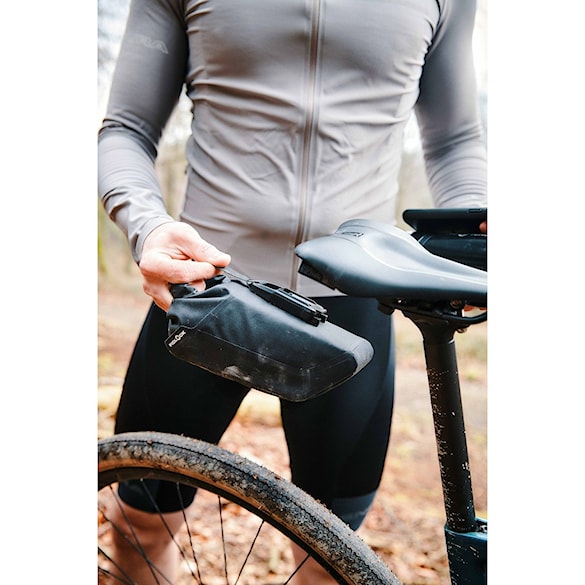 Podsedlová brašňa na bicykel Fidlock Pinclip M black - 4