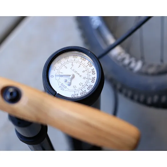 Bike Pump Lezyne Pressure Over Drive gloss black - 6