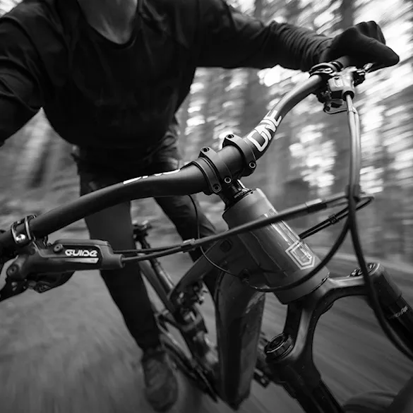 Řídítka OneUp Carbon E-Handlebar 35D, 800L, 35R black - 5