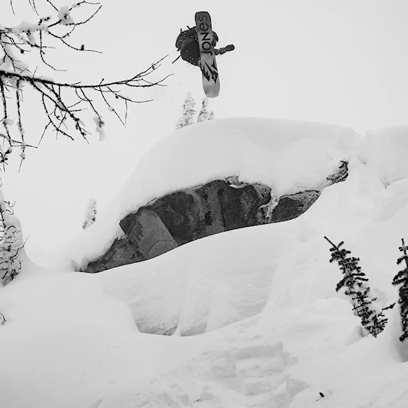Snowboard Jones Flagship 2026 - 2