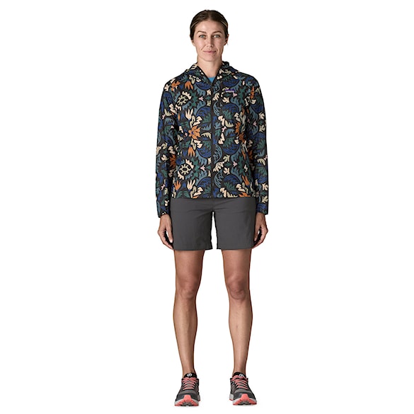Sports Jacket Patagonia W's Houdini Jkt kaleido: black 2026 - 4