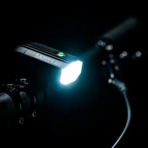 Světlo na kolo Lezyne Micro Drive 800+ Front satin black - 7