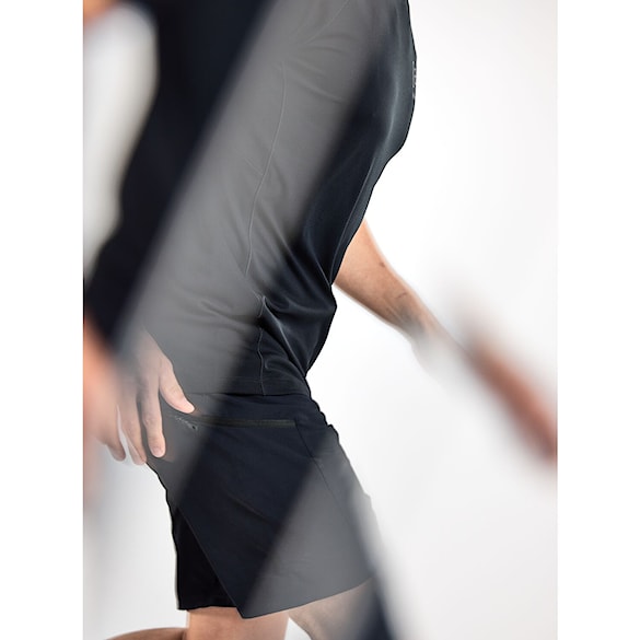 Technical Shorts Burton [ak] Minimalist Shorts true black 2024 - 13