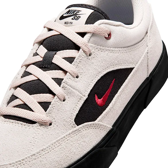 Tenisky Nike SB Malor lt orewood brn/team red-black 2026 - 7